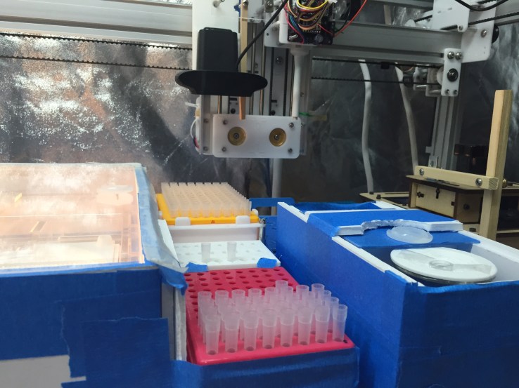 Arcturus BioCloud's genome splicing robot.