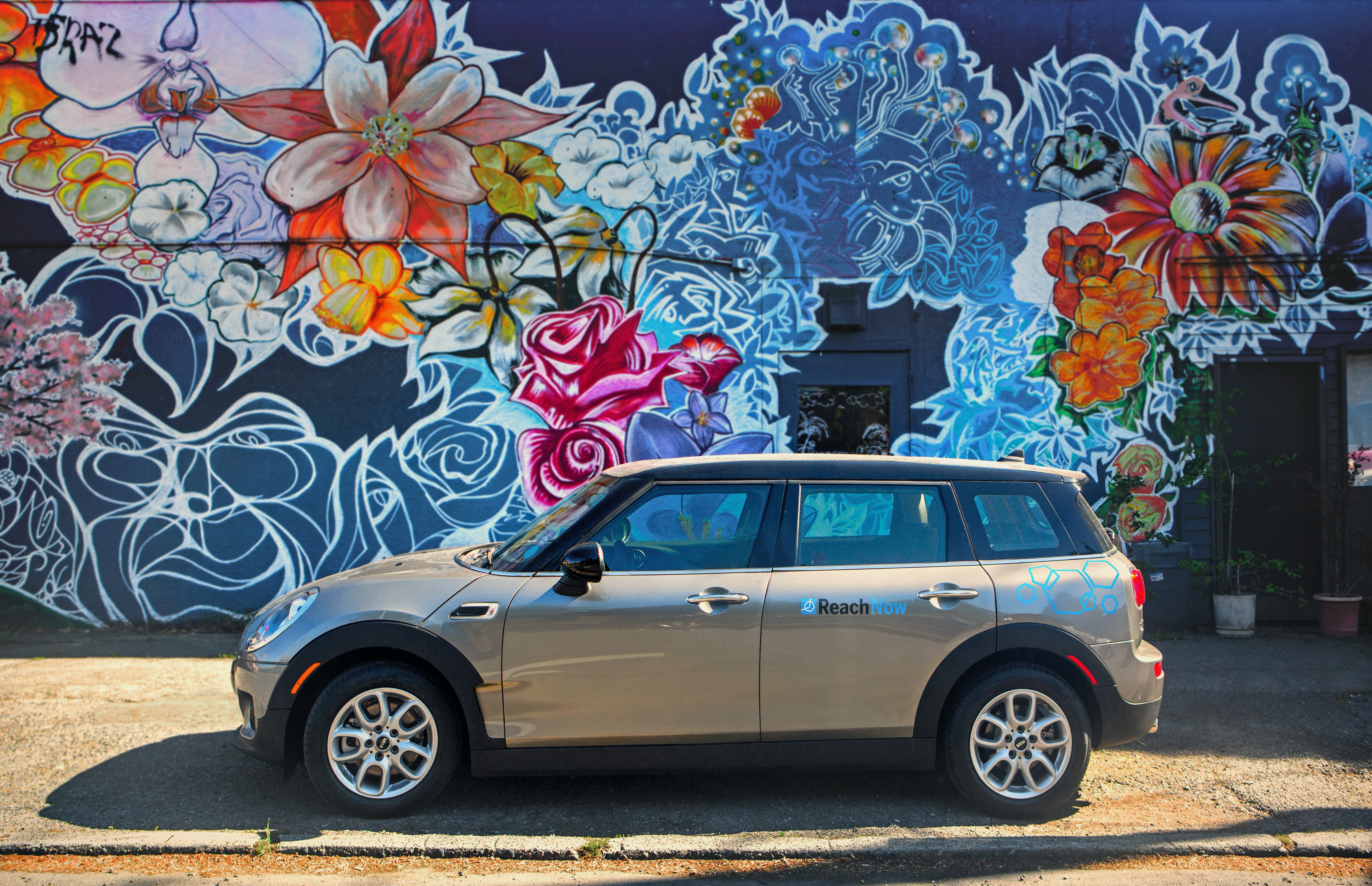 Mini Cooper in ReachNow kit